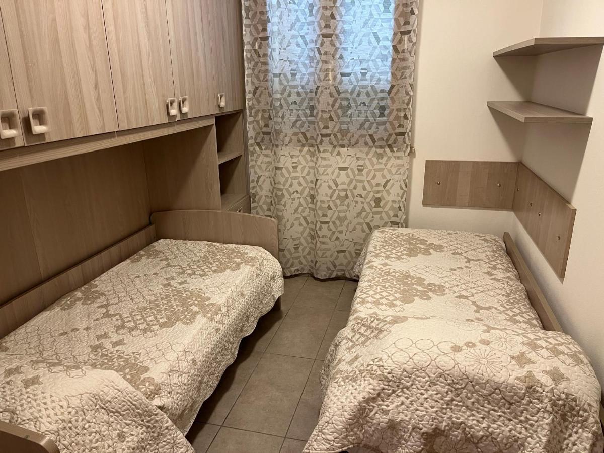Holiday House La Rosa Terricciola Екстер'єр фото